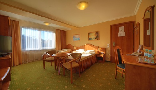 Triple Room, Balcony