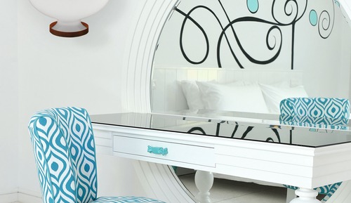 Dash Superior King Bed Room