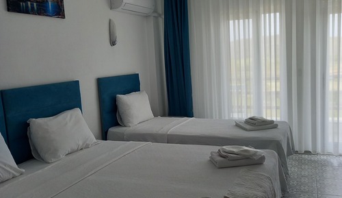 Luxury Triple Room, Lanai, Sea View