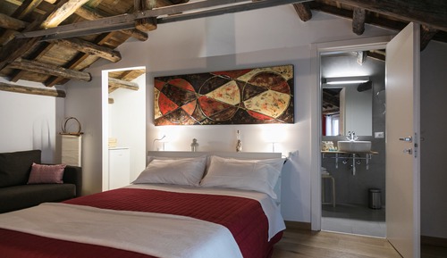 Deluxe Double Room (MANSARDINA)