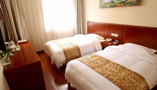 Classic Twin Room - Local resident only