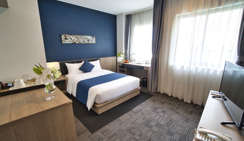 Standard Room, 1 Queen Bed