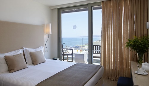 Room, Partial Sea View