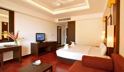 Deluxe Room, Hill View (Building)