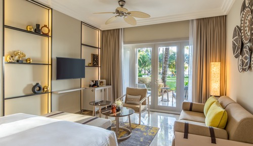 Classic Room, 1 King Bed (Sunset View, Seafront)