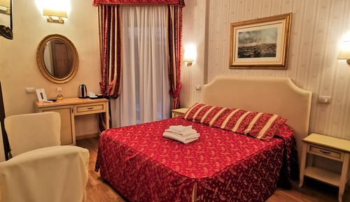 Economy Room