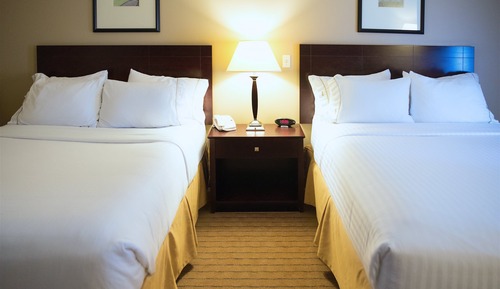 Standard Room, 2 Queen Beds, Accessible (Communications, Roll-In Shower)