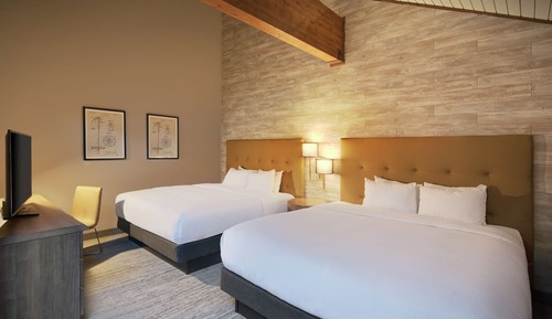 2 King Residential Loft Suite