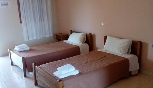 Quadruple Room (5)