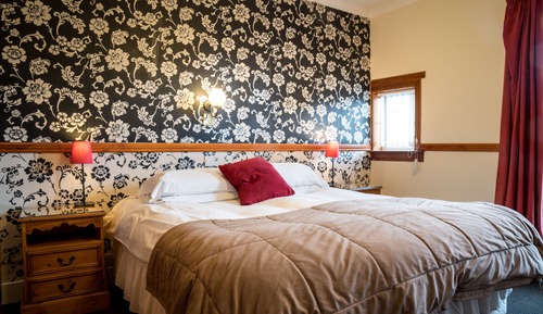 Double Room (Room 3)