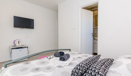 Double Room, Balcony, Sea View (4)