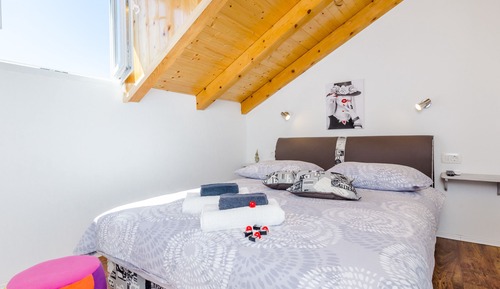 Double Room (6)