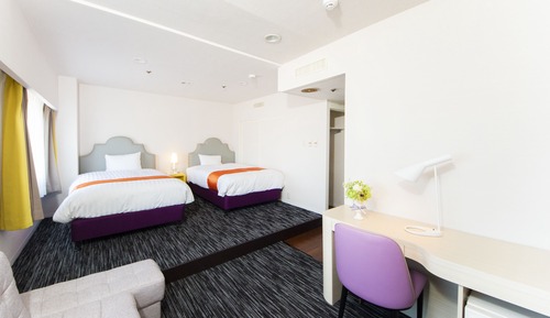 Luxury Room, Smoking