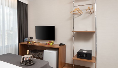 Deluxe Studio, 1 Bedroom, Balcony