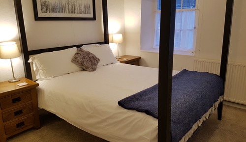 Double Room (Four Poster - No Pets)