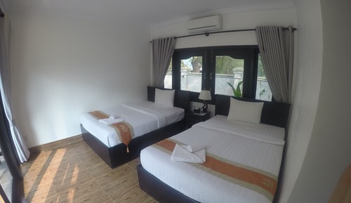 Grand Superior Twin with Balcony