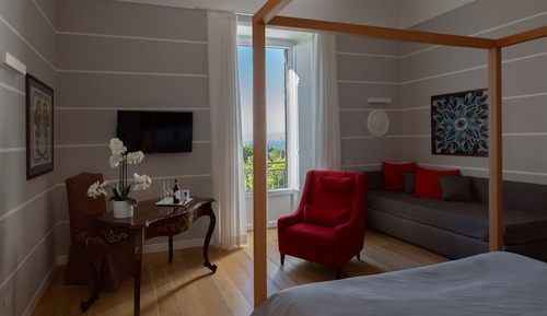 Exclusive Suite, Terrace