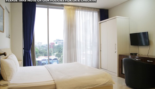 Deluxe Room, 1 Queen Bed