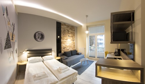 Deluxe Studio Suite