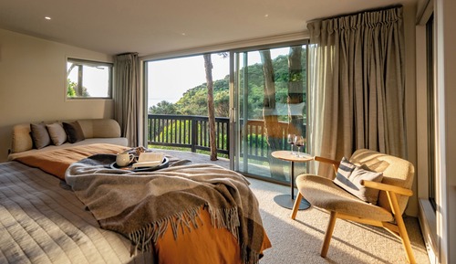 Luxury Tree House, Sea View