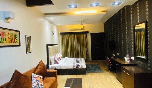Family Double Room, City View
