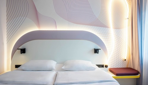 Superior Room (Design)
