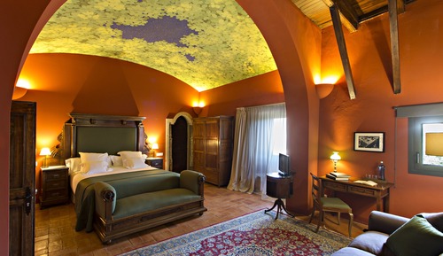 Superior Suite, Bathtub