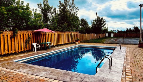 Deluxe Suite, Multiple Beds, Jetted Tub (Fireplace)