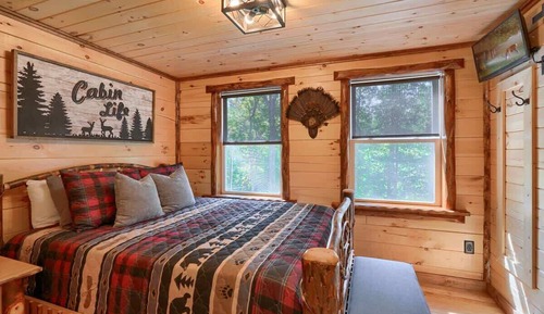 Cabin, Multiple Beds, Patio (Seven Pines)