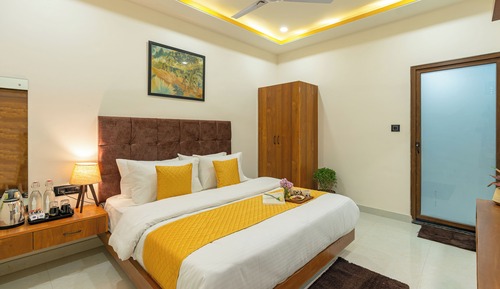 Deluxe Room with Balcony