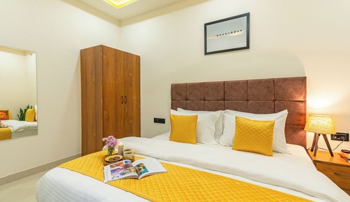 Deluxe Studio Room