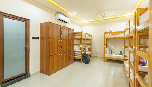 Bed in 8 Bed Mixed Dormitory