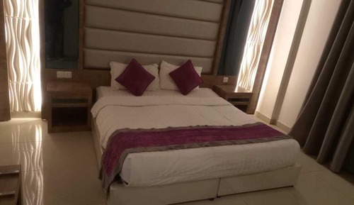 Basic Single Room