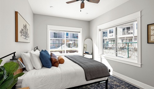 Luxury Apartment, 2 Bedrooms, Pets Allowed