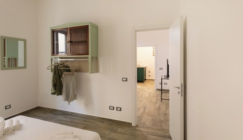 Deluxe Apartment, 1 King Bed with Sofa bed