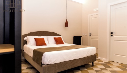 Superior Room, 1 King Bed, Balcony, City View