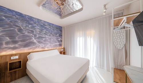 Premium Apartment, Patio, Garden View