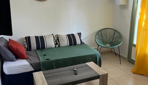 Classic Apartment, Sea View