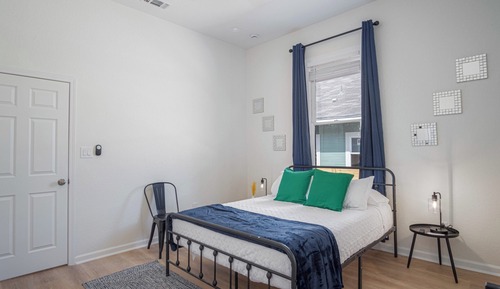 Apartment (3 Bedrooms)