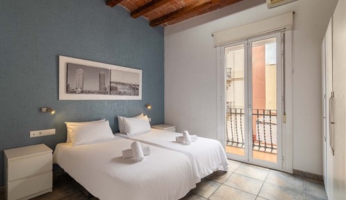 Apartment (4 Bedrooms)