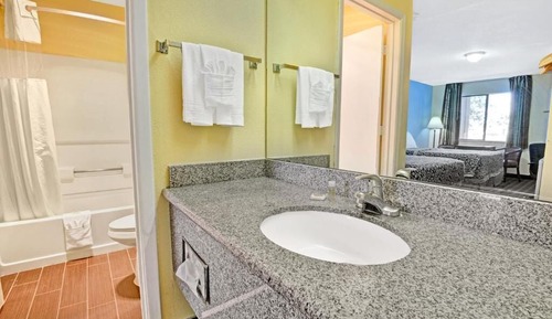 Standard Double Room, 2 Queen Beds, Non Smoking