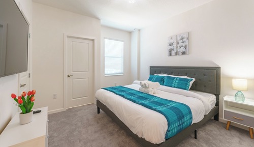 Double Room, 1 King Bed, Non Smoking, Private Bathroom