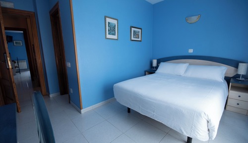 Basic Double Room, Garden View