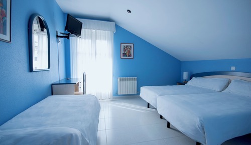 Basic Triple Room, Garden View