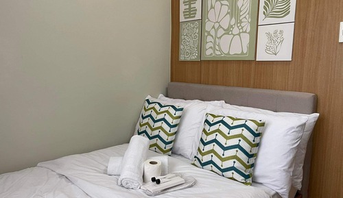 Basic Condo, Balcony, Pool View