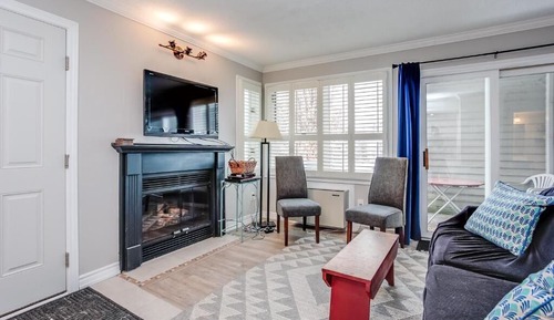 Standard Studio, 1 Queen Bed with Sofa bed, Non Smoking, Balcony