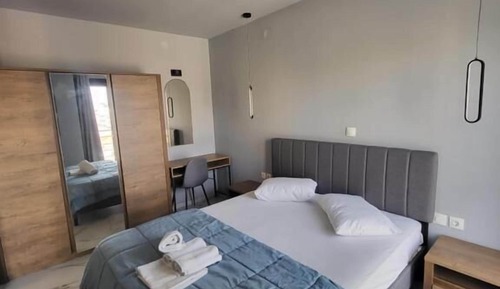 Deluxe Suite, Balcony