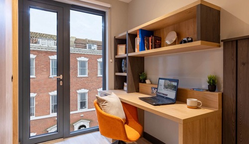 Apartment, 4 Bedrooms, Non Smoking