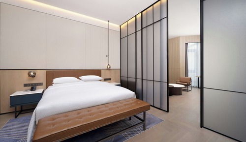 Four Points Suites