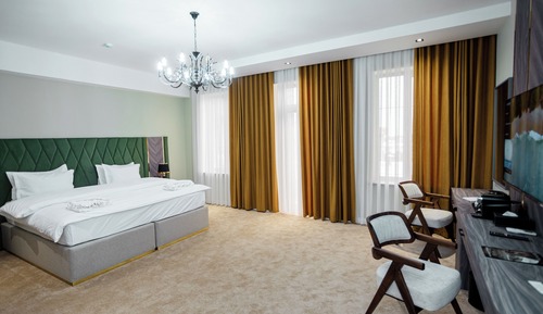 Junior Double or Twin Room, Courtyard View